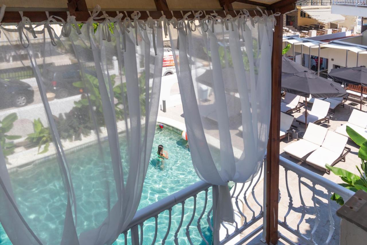 Hotel Odysseas Polychrono Buitenkant foto