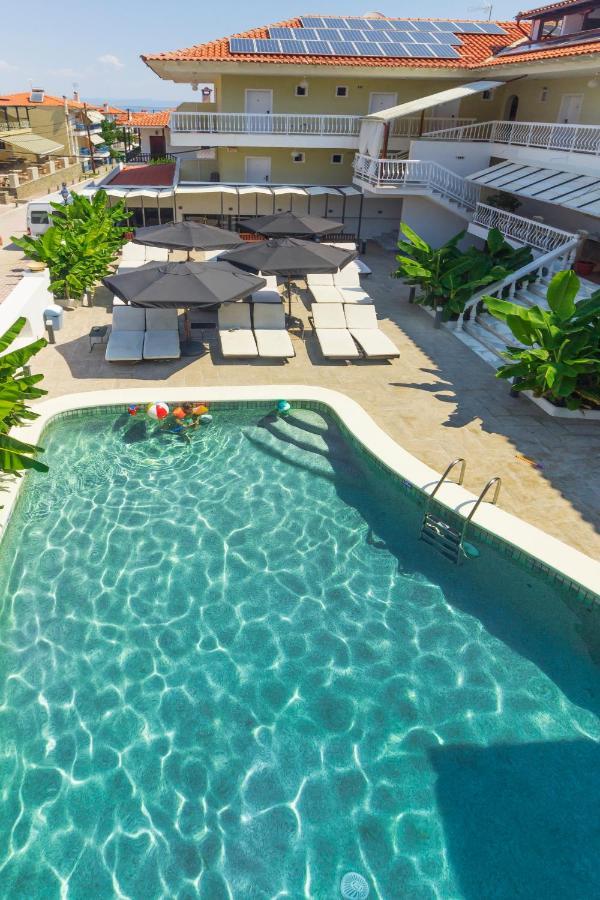 Hotel Odysseas Polychrono Buitenkant foto